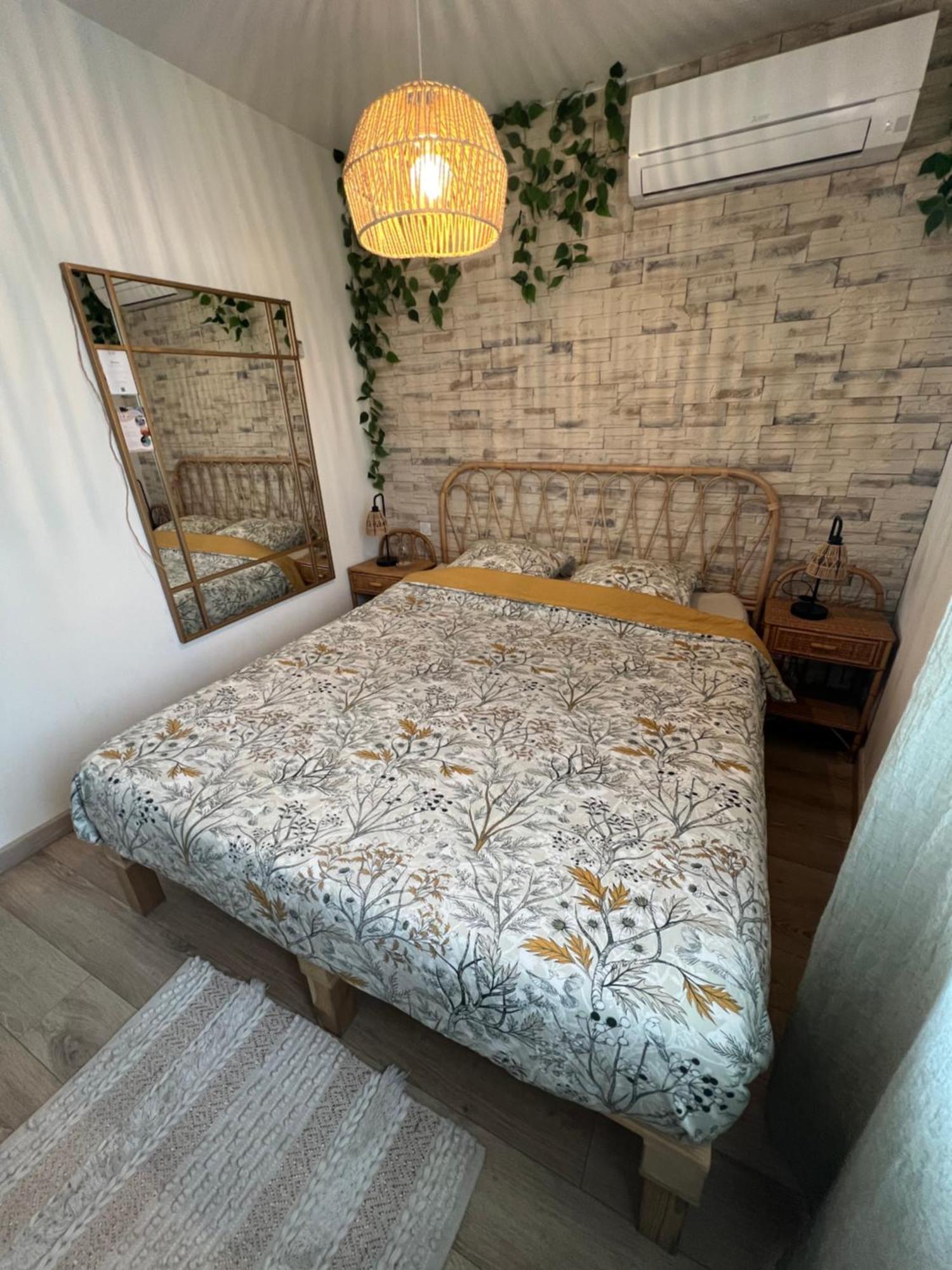 Petite Maison Cosy Et Moderne Avec Bain A Remous Hyères Dış mekan fotoğraf